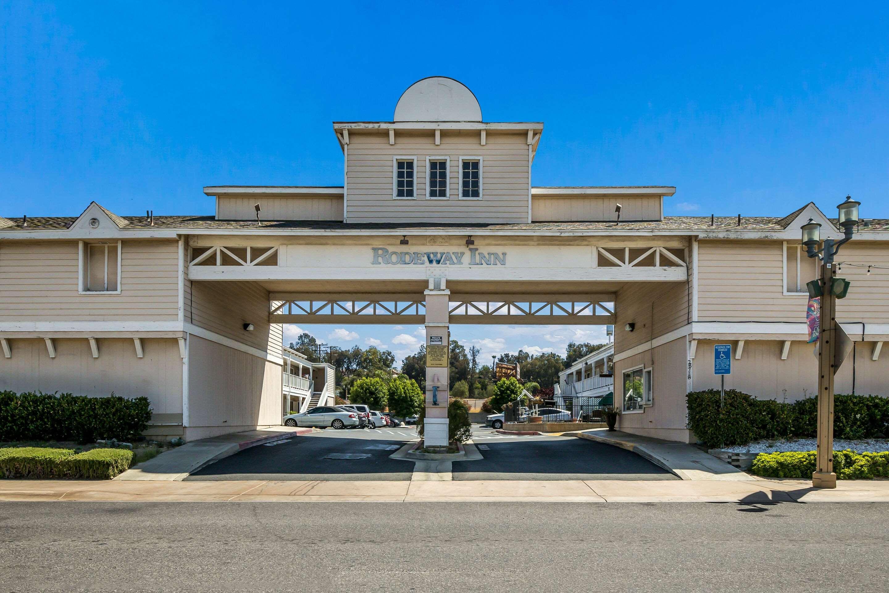 Rodeway Inn Old Town Temecula Buitenkant foto