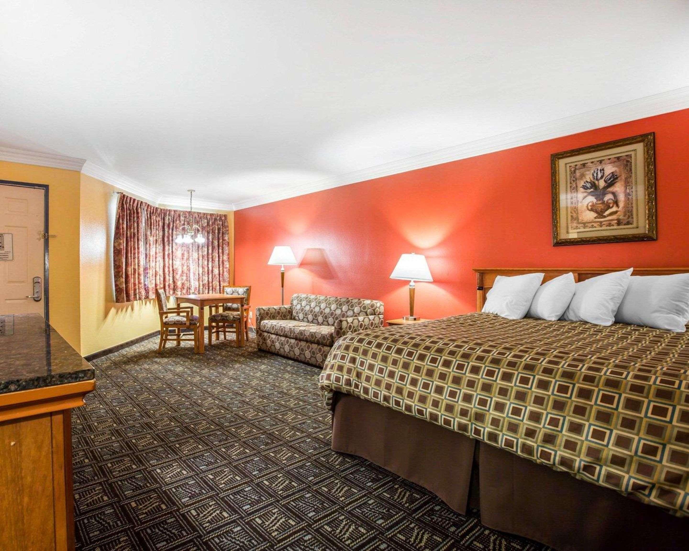 Rodeway Inn Old Town Temecula Buitenkant foto