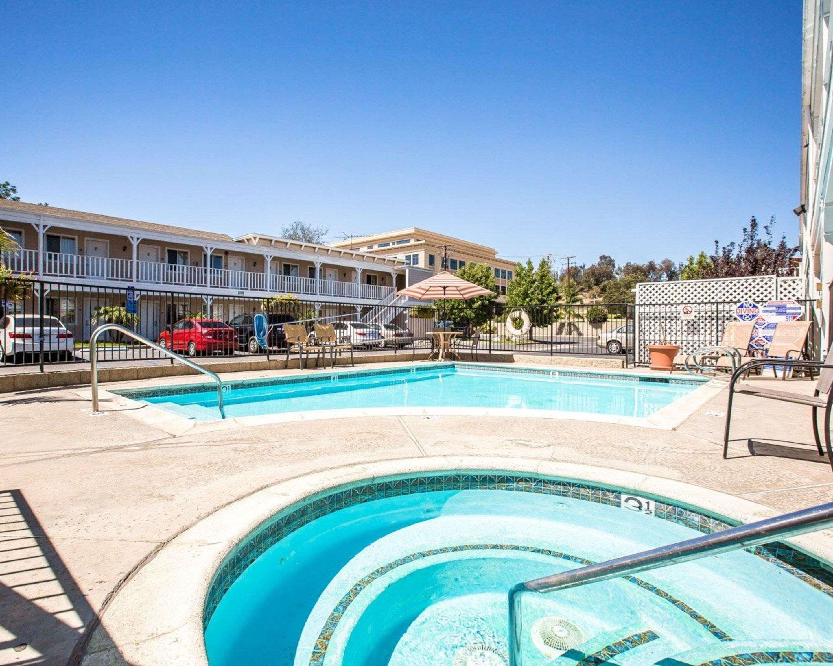 Rodeway Inn Old Town Temecula Buitenkant foto