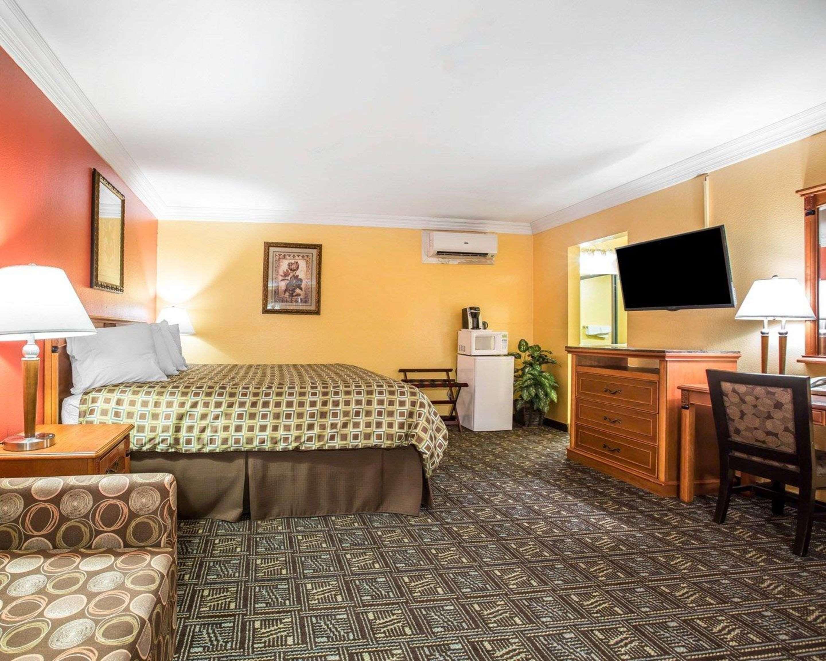 Rodeway Inn Old Town Temecula Buitenkant foto